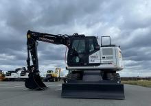 Excavatrice sur pneus Hidromek HMK 150 WR