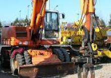 Excavatrice sur pneus Weimar M 1500