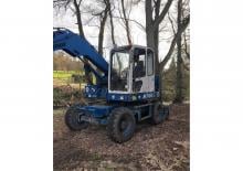 Excavatrice sur pneus Weimar M 700 B05