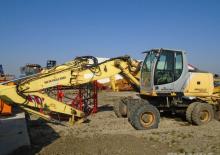 Excavatrice sur pneus New Holland MH 5.6