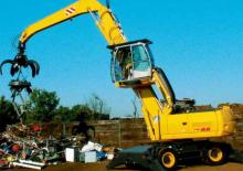 Excavatrice sur pneus New Holland MH 8.6