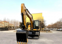 Excavatrice sur pneus PowerPlus PP180W-XI