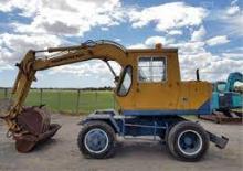 Excavatrice sur pneus Komatsu PW60-1