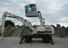 Excavatrice sur pneus Atlas TM 230