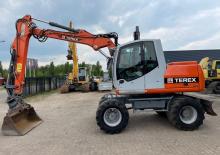 Excavatrice sur pneus Terex TW140