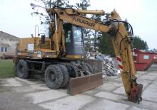 Excavatrice sur pneus Furukawa W 630 E