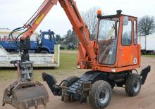 Excavatrices pour cimetières Unkauf KMB 110