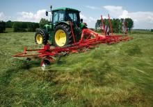 Faneuses rotatives Kuhn GF 8702