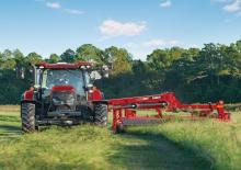Faucheuse à disque traîné avec conditionneur Case IH DC133