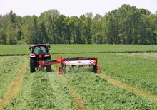 Faucheuse à disque traîné avec conditionneur Kuhn FC 4061 TCS