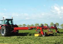 Faucheuse à disque traîné avec conditionneur Fella SM 313 TRANS-KC