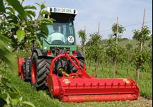 Faucheuses pour talus Humus KM 145
