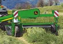 Faucheuse à disque traîné avec conditionneur John Deere 1355
