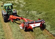 Faucheuse à disque traîné avec conditionneur Kuhn FC 303 YGL