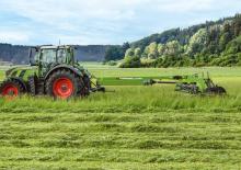 Faucheuse à disque traîné avec conditionneur Fendt Slicer 3575 TKC