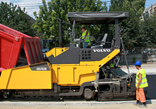 Finisseurs de chaussée sur chenilles Volvo ABG7820