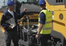 Finisseurs de chaussée sur chenilles Volvo ABG325