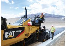 Finisseurs de chaussée sur chenilles Caterpillar AP655F