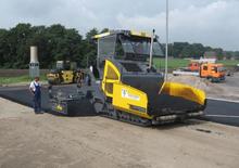 Finisseurs de chaussée sur chenilles Dynapac SD 2500 C