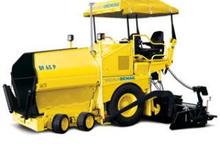 Finisseur d'asphalte sur roues Demag DF 60 P