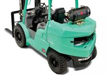 Chariots élevateurs frontaux à gaz Mitsubishi FG50CN