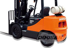 Chariots élevateurs frontaux à gaz Doosan G30E-5