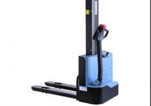Gerbeurs à conducteur accompagnant HanseLifter E-DH1016-BF