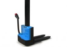 Gerbeurs à conducteur accompagnant HanseLifter E-DH1019BF