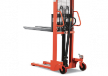 Gerbeurs à conducteur accompagnant Noblelift SFH10