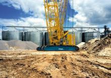 Grues à chenilles - flèche treillis Demag CC 2400-1