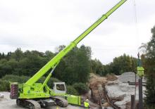 Grues à chenilles téléscopique Sennebogen 683 R