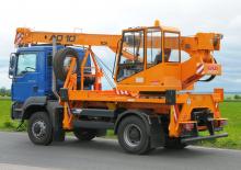 Grues télescopiques  monté sur camion CKD Mobilni Jeraby AD 10