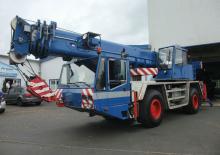 Grues tous-terrains Terex-Demag AC 95 (4x4x4)
