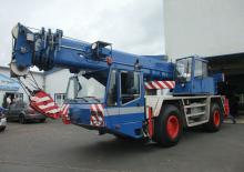 Grues tous-terrains Terex-Demag AC 95 (4x4x4)