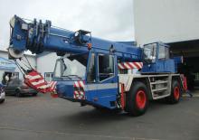 Grues tous-terrains Terex-Demag AC 95 (4x4x4)
