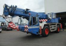 Grues tous-terrains Terex-Demag AC 95 (4x4x4)