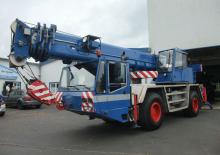 Grues tous-terrains Terex-Demag AC 95 (4x4x4)