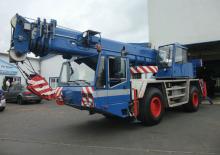 Grues tous-terrains Terex-Demag AC 95 (4x4x4)