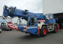Grues tous-terrains Terex-Demag AC 95 (4x4x4)