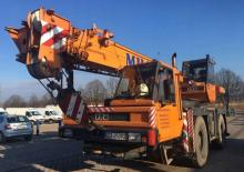 Grues tous-terrains Terex-PPM ATT 240