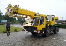 Grues tous-terrains Krupp KMK 2025