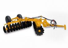 Herse à disques en zinc Valtra BT DH 24