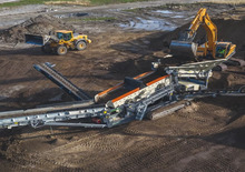 Installation de criblage mobile Metso Lokotrack ST2.8E