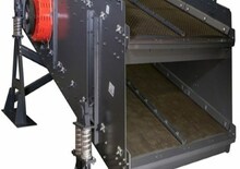 Installation de criblage mobile Sandvik SK216