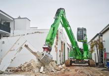 Manipulateurs de matériaux Sennebogen 825R E 