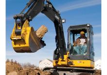 Mini Pelles John Deere Construction 27D