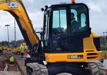 Excavatrice sur chenilles JCB 86 C-1