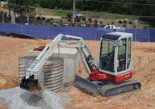 Mini Pelles Takeuchi TB 138 FR