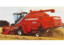 Moissonneuse-batteuses Massey Ferguson 560