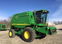 Moissonneuse-batteuses John Deere 9560 i HM WTS